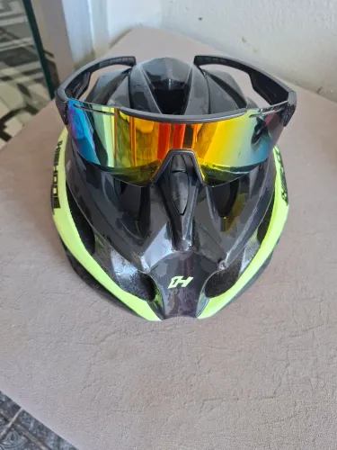 VENDO ACESSÓRIOS PARA CICLISMO - ÓTIMO ESTADO!