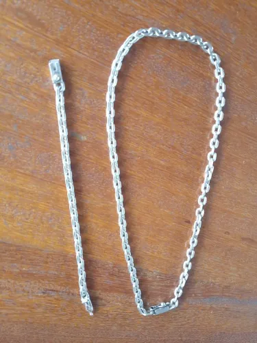 Vendo conjunto de cordão e pulseira de prata 950