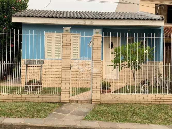 LINDA CASA PARA VENDA EM PORTO ALEGRE