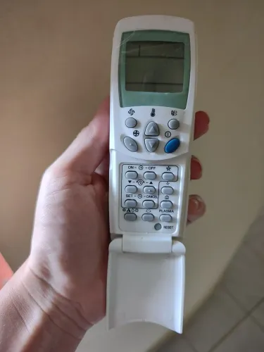 Controle de ar condicionado universal
