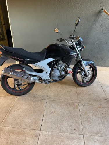 Fazer 250