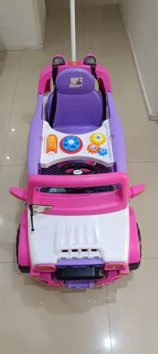 Carrinho Infantil Rosa e Lilás - Pouco Usado e em Ótimo Estado