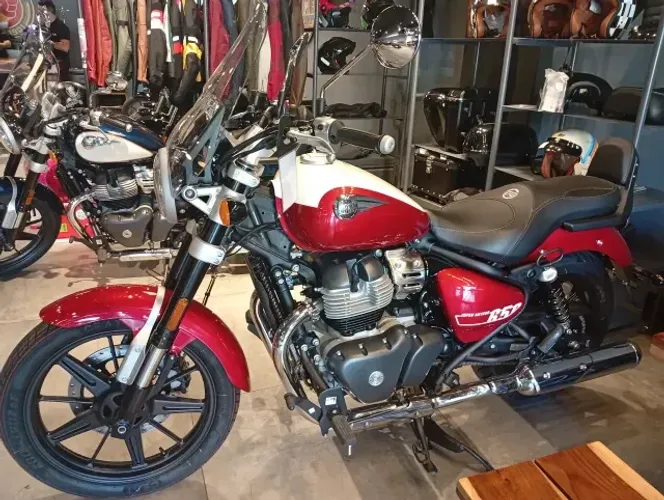 ROYAL ENFIELD SUPER METEOR 