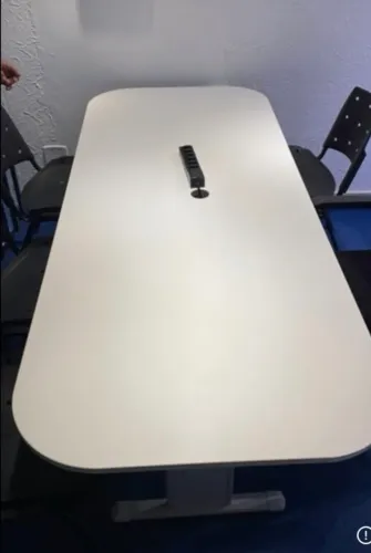 Mesa de reuniao 6 lugares