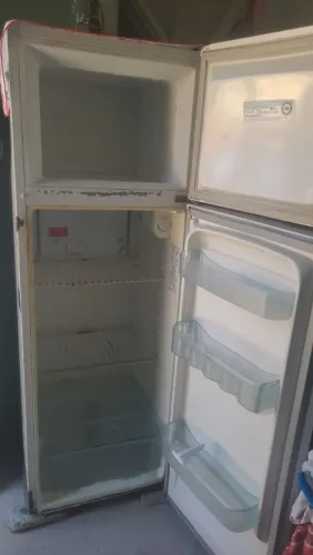 Geladeira Eletrolux duas portas