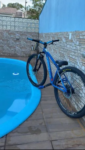 Bike, nero 4 do grau, troco por iPhone 14 pra cima