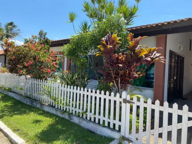 Casa de Condomínio à venda, 6 quartos, 2 suítes, 1 vaga, Ubás - Iguaba Grande/RJ-R$ 540.00