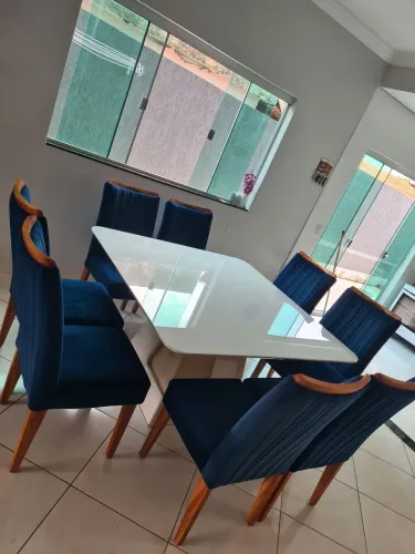 Mesa de jantar Dalla 8 lugares