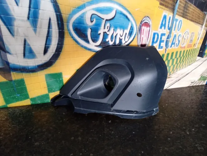 Moldura farol de milha lado direito Renault Duster 2024 620272642r