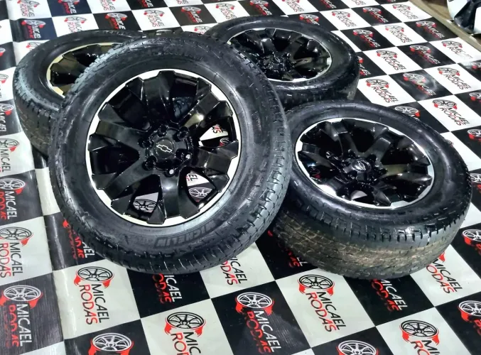 Jogo de Rodas 18 S10 Trailblazer 6x139 Originais gm + Pneus michelin 