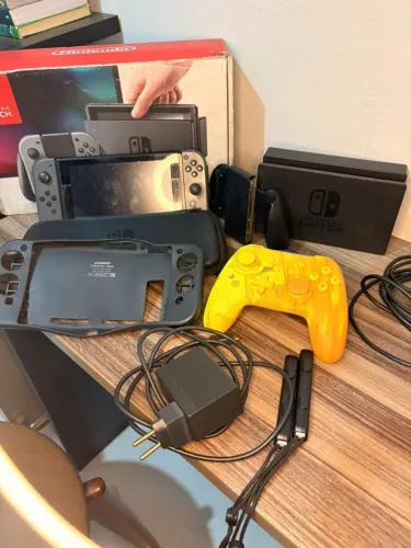 Vendo Nintendo Switch V1