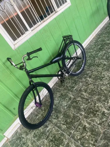 Vende-se bicicleta montadinha