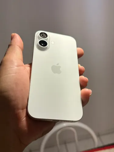 iPhone 16 256GB