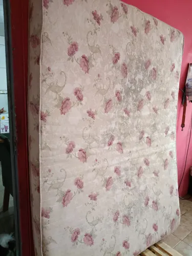 Colchão de casal.... Espuma D 20...já tá higienizado