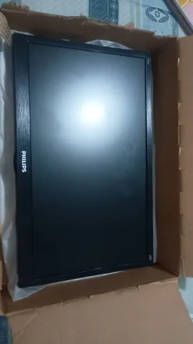 Monitor de 18,5 polegadas semi-novo
