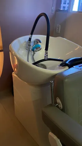 Lavatório e Maca, Spa Coreano. Semi Novo, nunca usado.