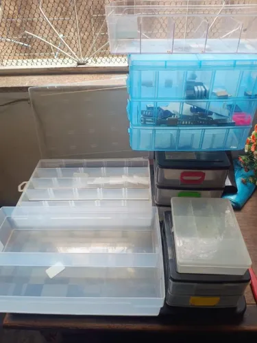 Kit de organizadores 7 itens (acrílico, plástico, gaveteiro)