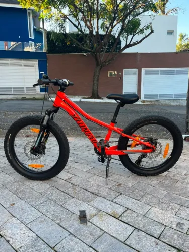 Bicicleta Specialized RIPROCK aro 20
