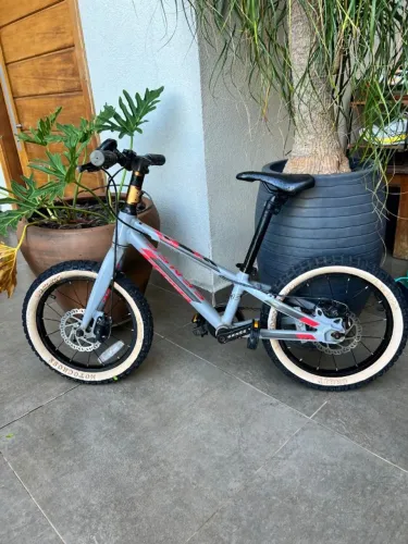 Bicicleta Infantil Sense Grom 16 Seminova