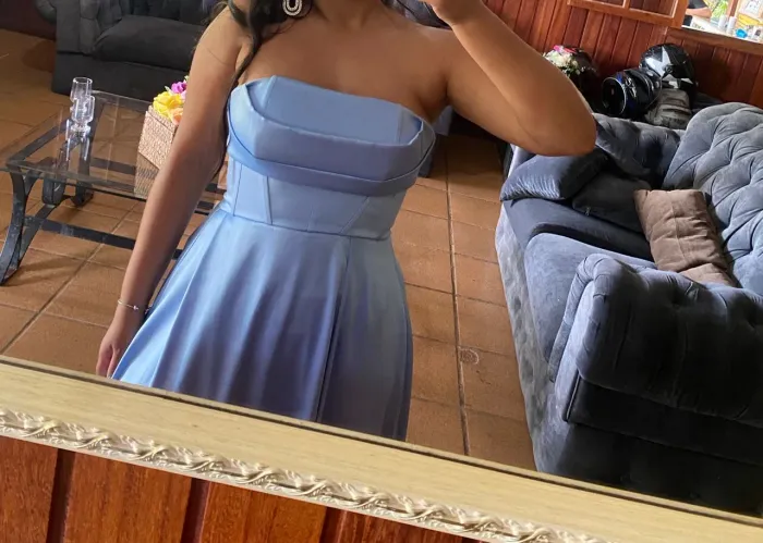 Vestido Elegante longo azul serenity com bojo