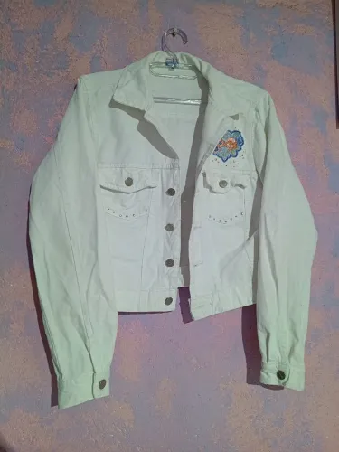 Jaqueta jeans branca veste 44 - M.G - seminova - 20,00