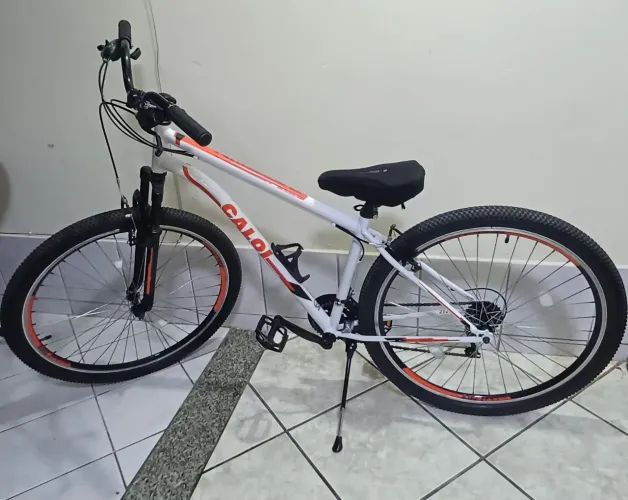 Vendo bicicleta semi-nova