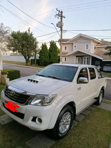 Toyota Hilux CD SRV D4-d 4X4 3.0 TDI Dies 2013
