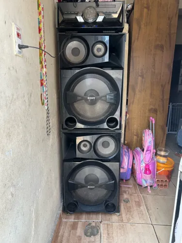 Vende se um som da Sony