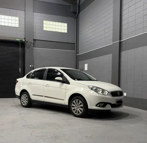Fiat Grand Siena Attrac. 1.4 EVO F.flex 8V 2017
