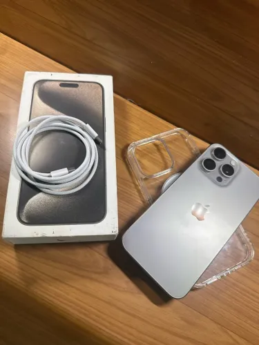 15 pro max 256gb (com garantia)