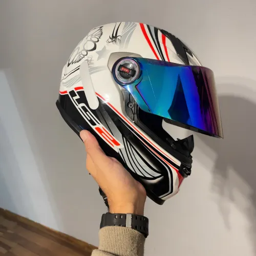 Capacete LS2 + 2 Viseiras 