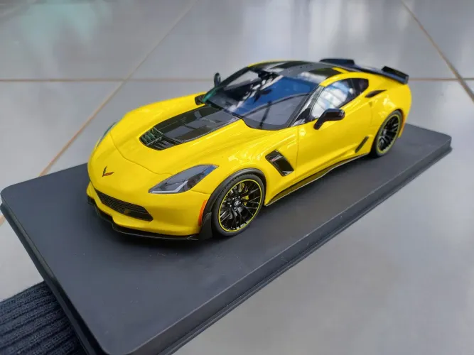 Corvette z06 1:18 gt spirit