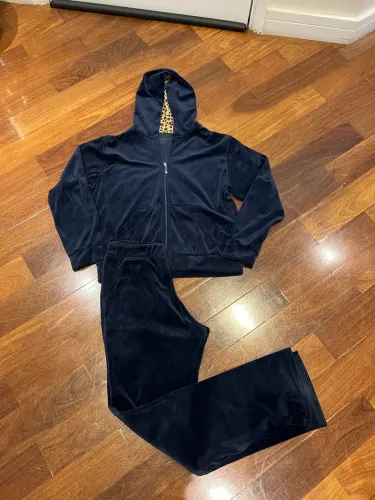 Conjunto plush azul marinho 