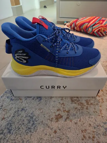 Tênis Curry 3z7 Under Armour
