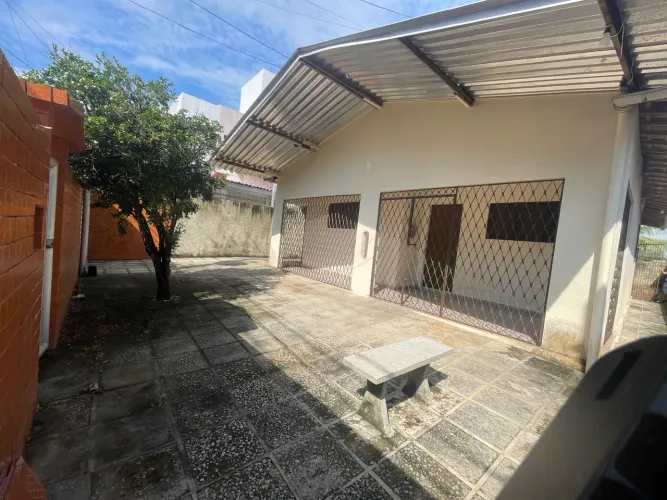 VENDE-SE CASA NO ALTIPLANO $900.000,00