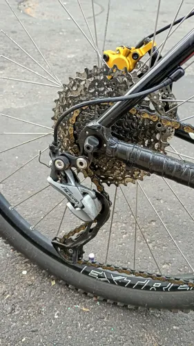 Bicicleta aro 26 Mosso toda Shimano freio hidráulico da bengal 