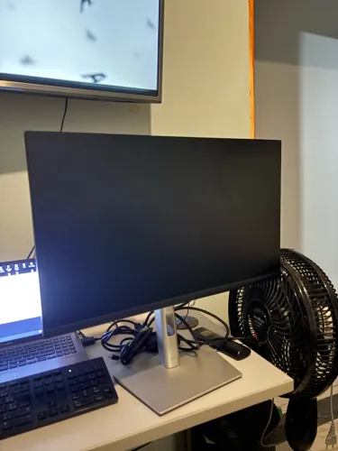 Monitor Dell 24? Novo