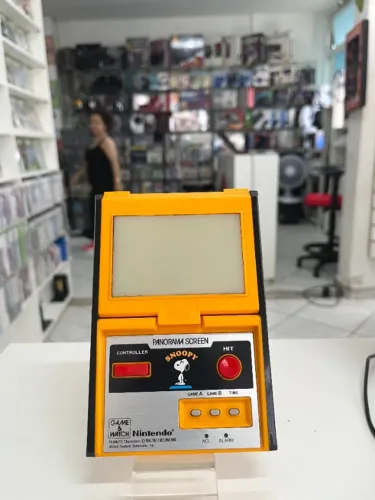 NINTENDO GAME WATCH PANORAMA SCREEN SNOOPY SEMINOVO - NINTENDO