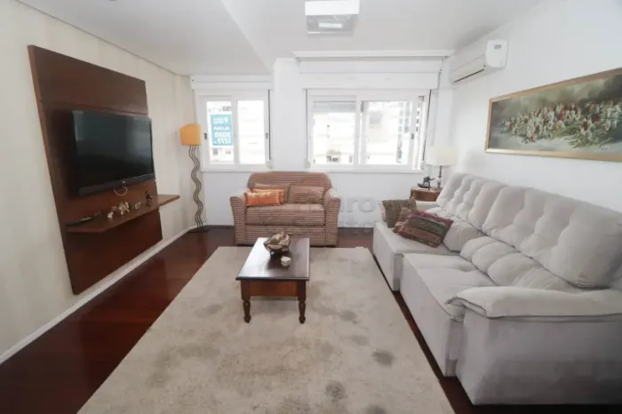 Apartamento de 3 dormitórios, mobiliado - próximo à Praça Coronel Pedro Osório - Pelotas