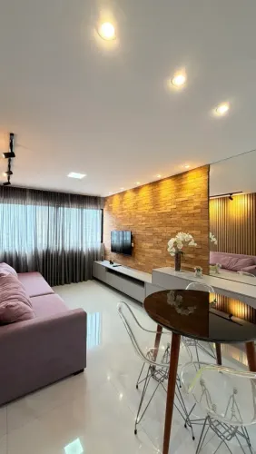 lindo quarto e sala mobiliado na ponta verde! super bem localizado.