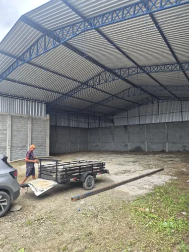 Alugo Garagem para caminhãos