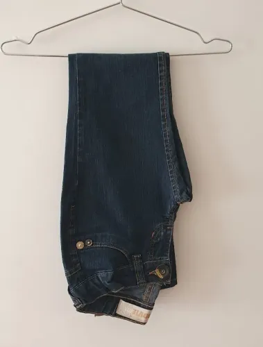 Calça jeans - Marca Ferrovie - tamanho 12