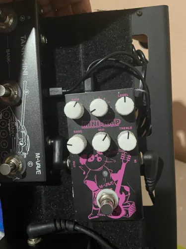Pedal simulador de amp R$ 130,00