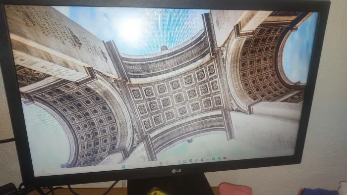 Monitor LG 22mk400