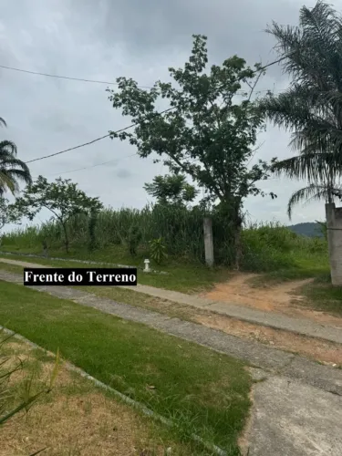 Terreno 747m² em Condomínio Fechado | 350m da Estrada do Mato Alto