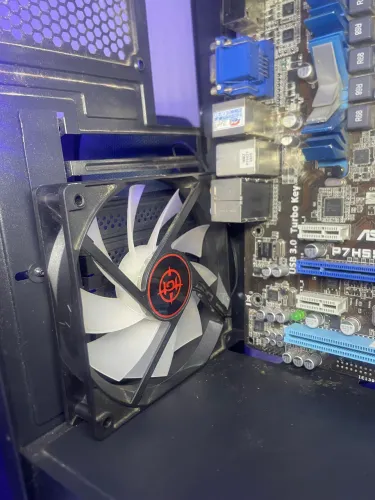 4 Fans Rgb