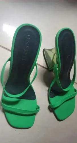 sandália ONESELF VERDE NEON TAMANHO 37