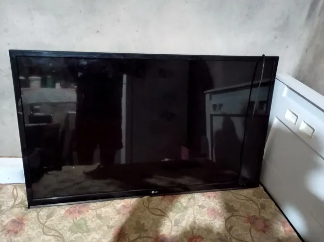 TV LG 47 PAROU DE FUNCIONAR