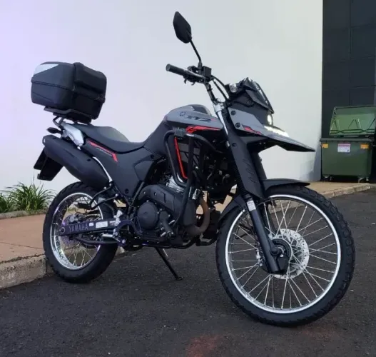 Moto Yamaha XTZ 250 Lander Connected 2025