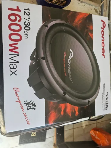 Subwoofer Pioneer w312s4 1600w ainda na garantia 